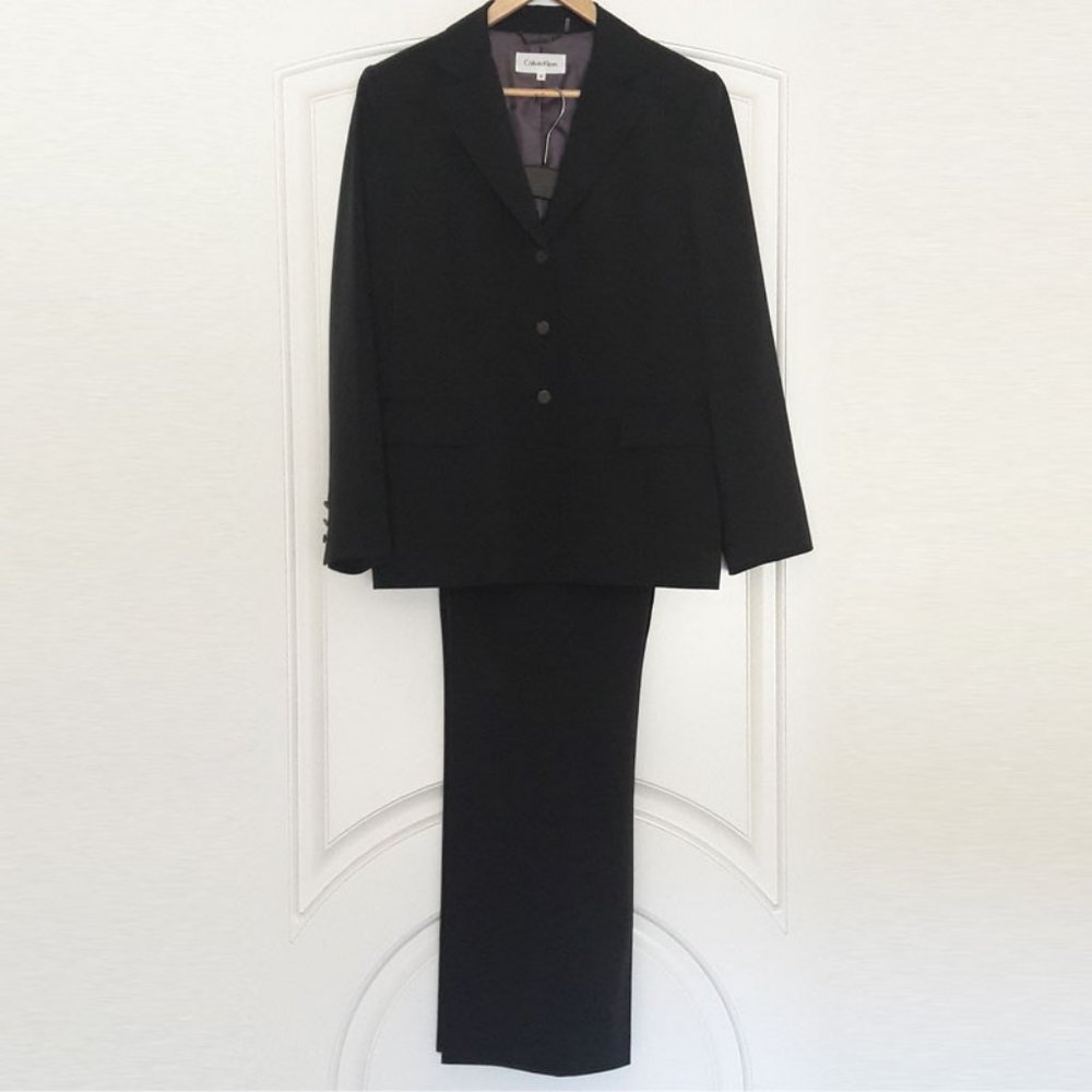 Calvin Klein Ladies Suit - Blazer and Pants